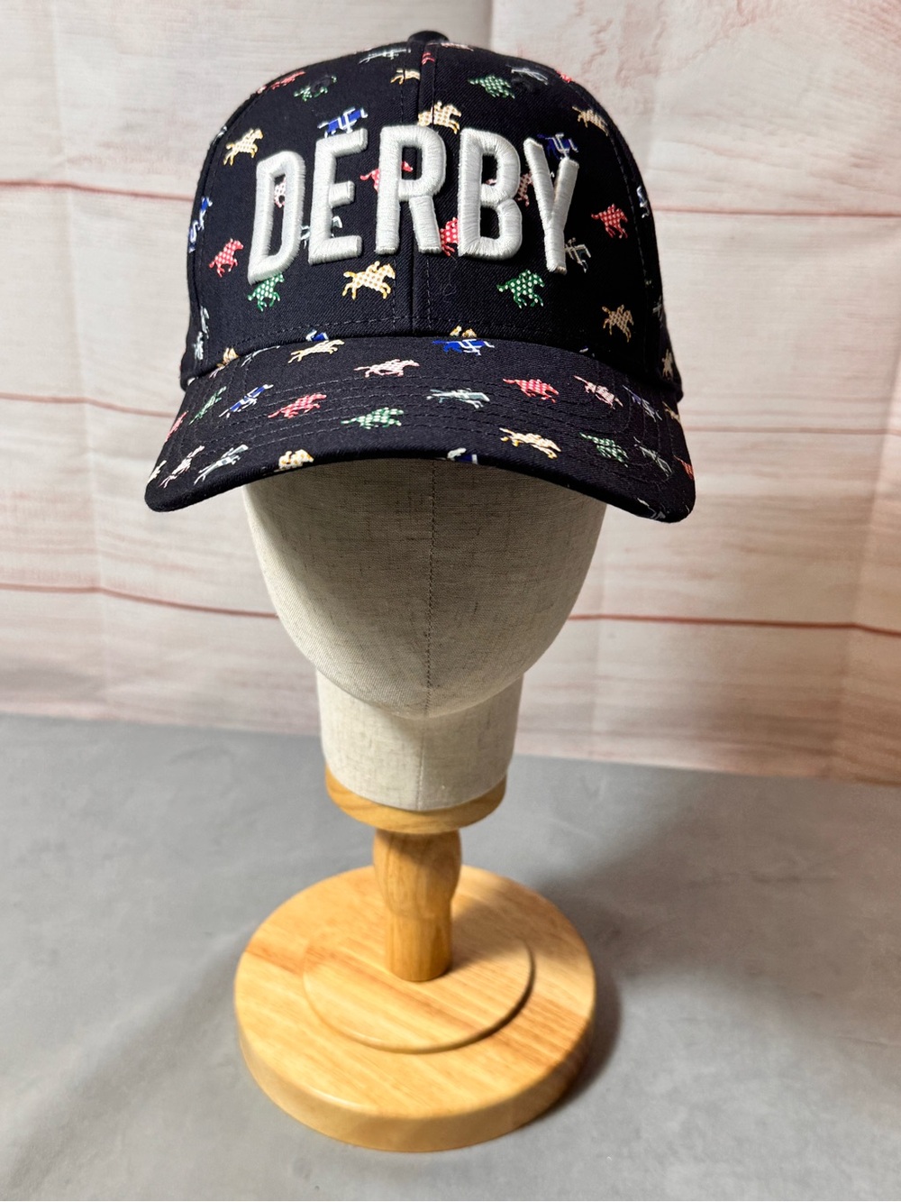 DERBY Embroidered Black Baseball Cap with Multicolor Horse Motif